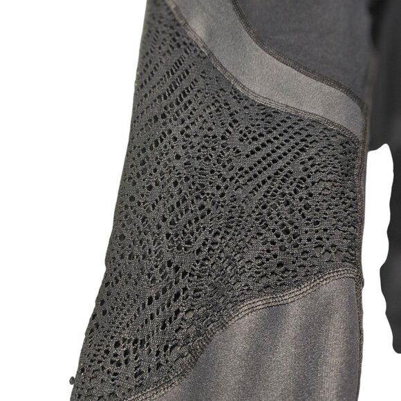 90 Degree by Reflex Small Black Cropped Leggings with Mesh Inserts - Picture 6 of 6